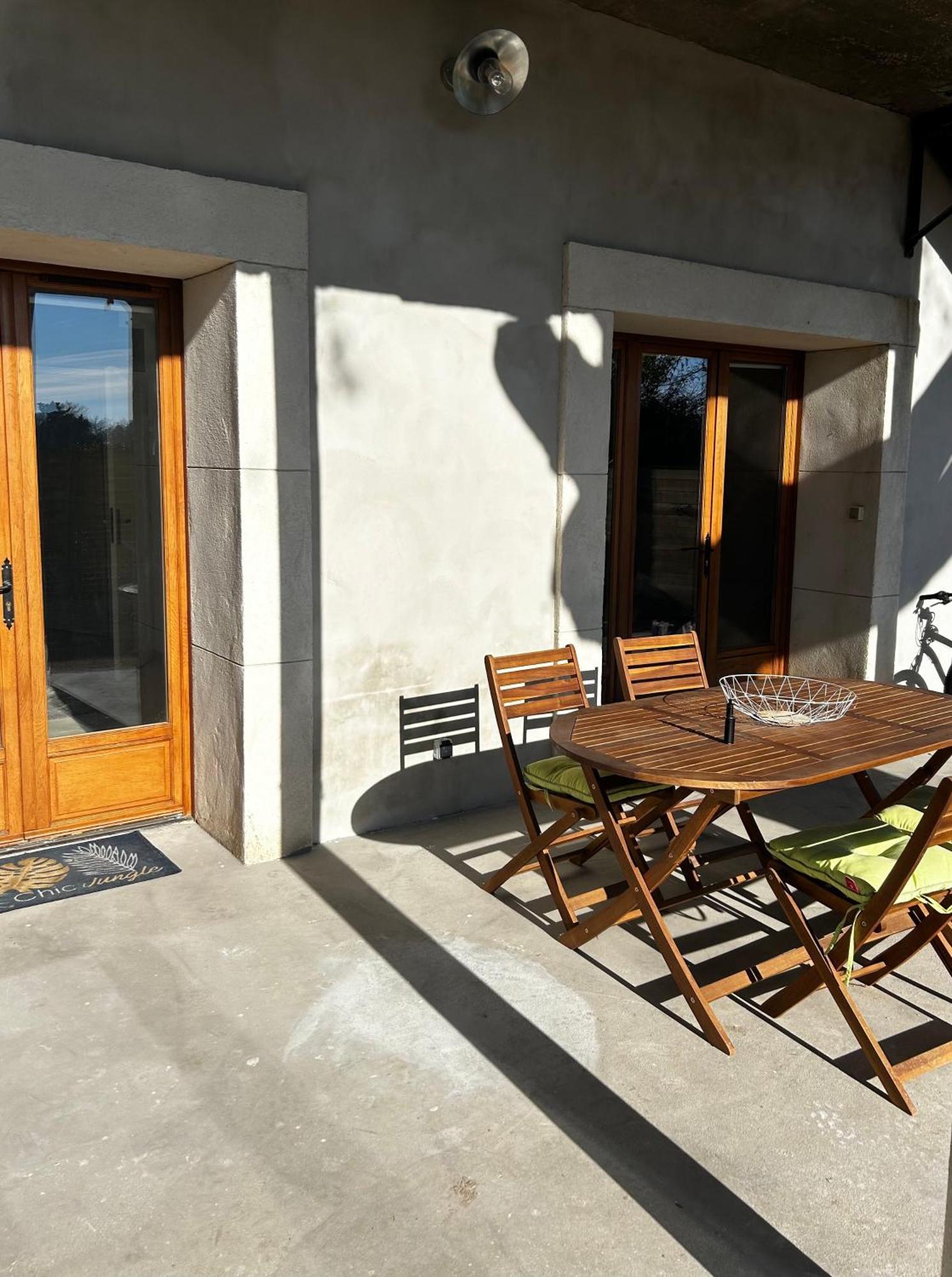 Superbe Appartement Dans Un Mas Νιμ Εξωτερικό φωτογραφία