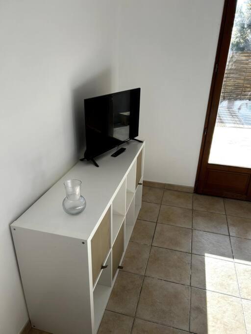 Superbe Appartement Dans Un Mas Νιμ Εξωτερικό φωτογραφία